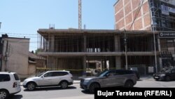Objekti ku ka ndodhur aksidenti i 21 korrikut në qytetin e Gjakovës.