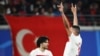 Դեմիրալը Ասվստրիայի հավաքականի նկատմամբ Թուրքիայի հավաքականի տարած հաղթանակից հետո մարզադաշտում ցուցադրում է «Գորշ գայլերի» ժեստը, 2-ը հուլիսի, 2024թ․