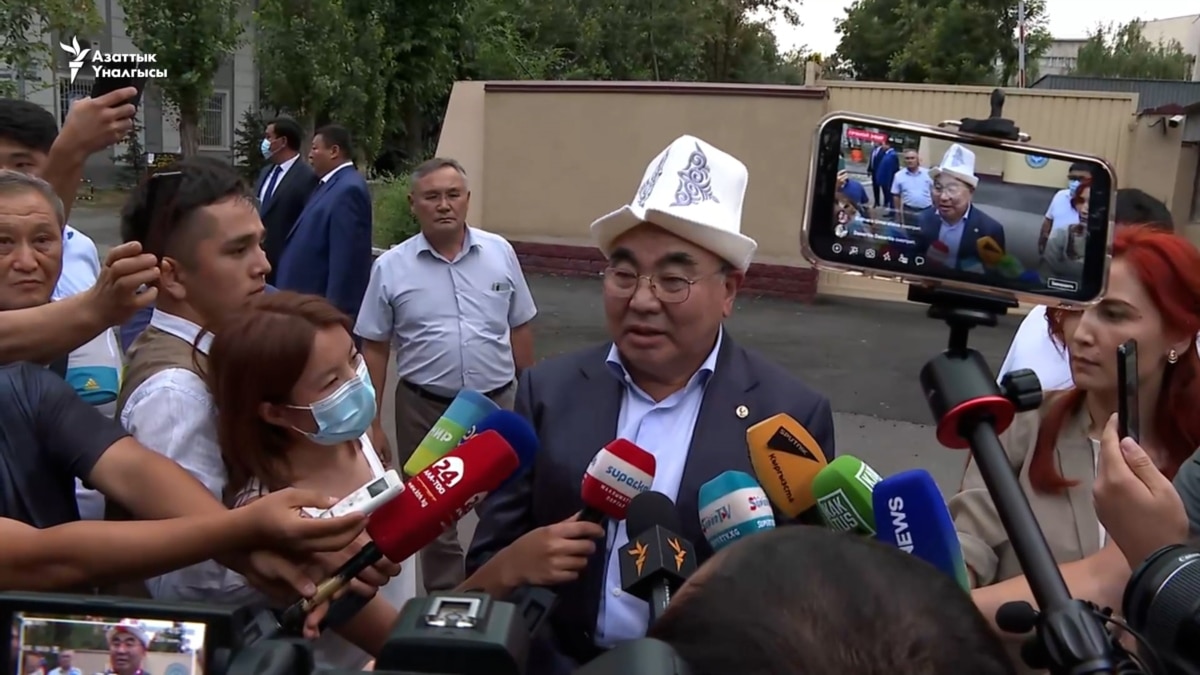 Kyrgyz Officials Deny Dropping Charges Against Ex-President Akaev - Vimarsana News