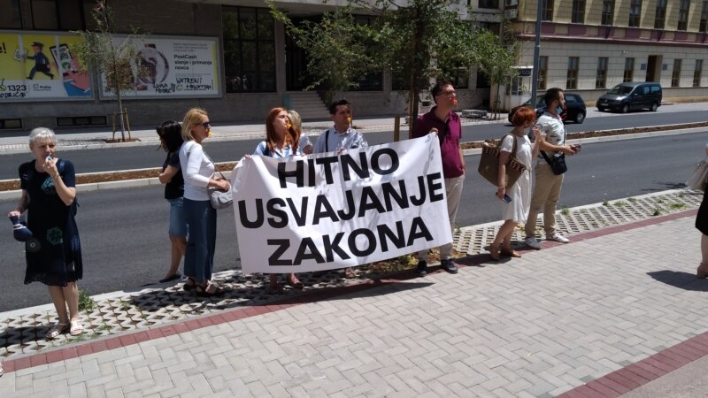 Doktori na protestu u Mostaru: Vlada FBiH nas je opet izbjegla