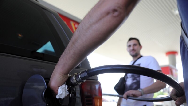 Цената на бензините останува иста