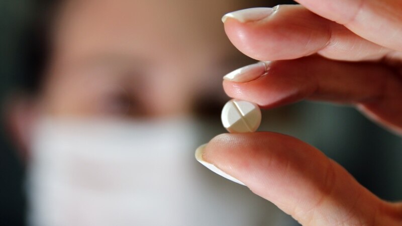 Pfizer: Rezultate premtuese të pilulës kundër COVID-19
