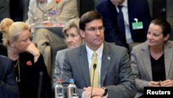 د امریکا د متحدو ایالاتو دفاع وزیر مارک ايسپر 