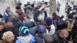 В Одесі протест проти забудови переріс у сутички з поліцейськими (відео)