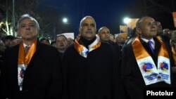 Armenia -- Opposition leaders Raffi Hovannisian (C), Vartan Oskanian (L) and Seyran Ohanian lead a pre-election march in Yerevan, 28Mar2017.