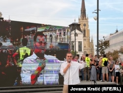 Profesor Filozofskog fakulteta u Beogradu Jovo Bakić na predizbornom skupu studenata u blokadi, Novi Sad, 10. septembar 2026.