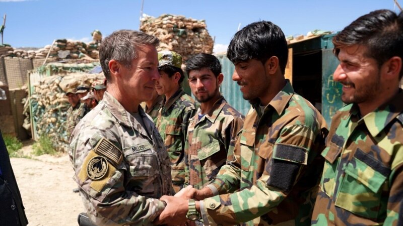 США просят Казахстан, Таджикистан и Узбекистан временно разместить 9 тысяч афганцев, которые помогали американским военным, — Bloomberg
