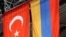 Флаги Армении и Турции во время спортивного мероприятия в Ереване (архив)
