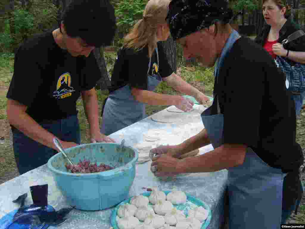 12 მარინა მეტრეველი: უსათაურო