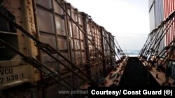 Nava cu deșeuri din Marea Britanie, venită în România sub pavilion olandez, a fost returnată expeditorului. Doi români și un britanic sunt anchetați pentru import-export ilegal de deșeuri