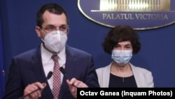 Fostul ministru Vlad Voiculescu și secretara de stat la Sănătate, Andreea Moldovan, amândoi demiși de Florin Cîțu