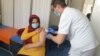 Počela vakcinacija izbeglica u prihvatnim centrima u Srbiji