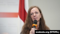 Ларыса Шчыракова пасьля вывазу ў Літву ў верасьні 2025 году. Архіўнае фота