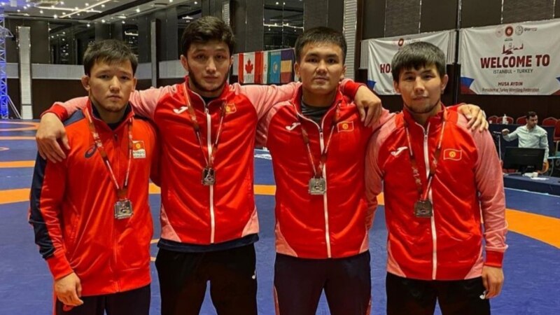 Эркин күрөш: кыргызстандык балбанбар Түркияда беш медаль алды
