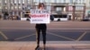 Пикеты в поддержку Алексея Навального в Петербурге