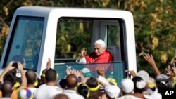 Papa Benedict în vizită la Havana, Cuba, 28 martie 2012. 