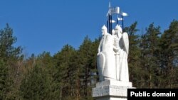Памятник Великому стоянию на Угре в Калужской области России