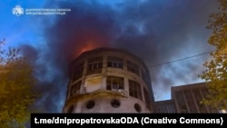 Наслідки удару по Дніпру на початку доби 15 квітня