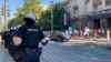 Na "totalnu blokadu Srbije povodom policijske brutalnosti" pozvali su dan ranije studenti u blokadi (Beograd, 4. jul)