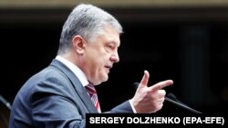 Представник президента: Порошенко на кожній зустрічі з міжнародними партнерами при будь-яких перемовинах піднімає питання повернення полонених