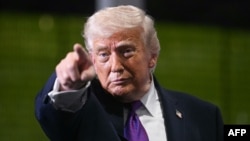 د امریکا ولسمشر ډانلډ ټرمپ وايي، امریکايي سمندري ځواکونه به ډېر زر په هرمز تنګي کې ګزمه پیل کړي. (انځور: ارشیف)