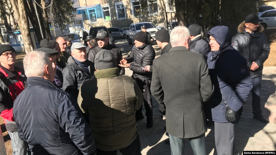 Бизнесмены предупредили, чтобы никто не удивлялся, если скоро в магазинах республики опустеют полки 