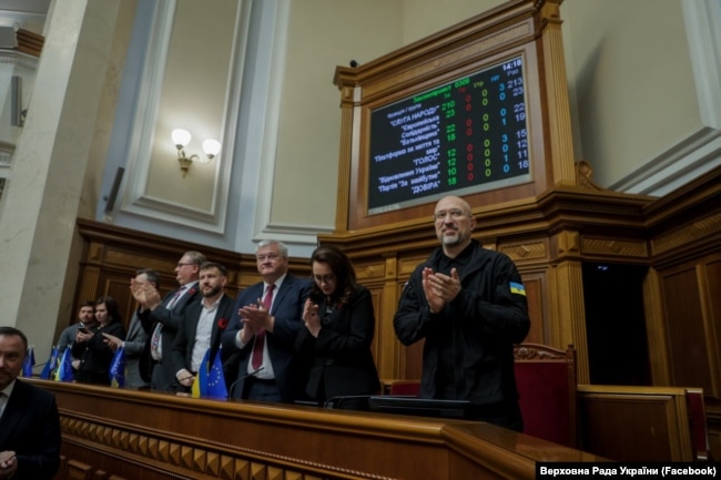 Ratifikimi i marrëveshjes me Shtetet e Bashkuara për burimet natyrore. Verkhovna Rada e Ukrainës, Kiev, 8 maj 2025