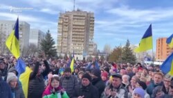 Украинци повторно на протести против руските војници