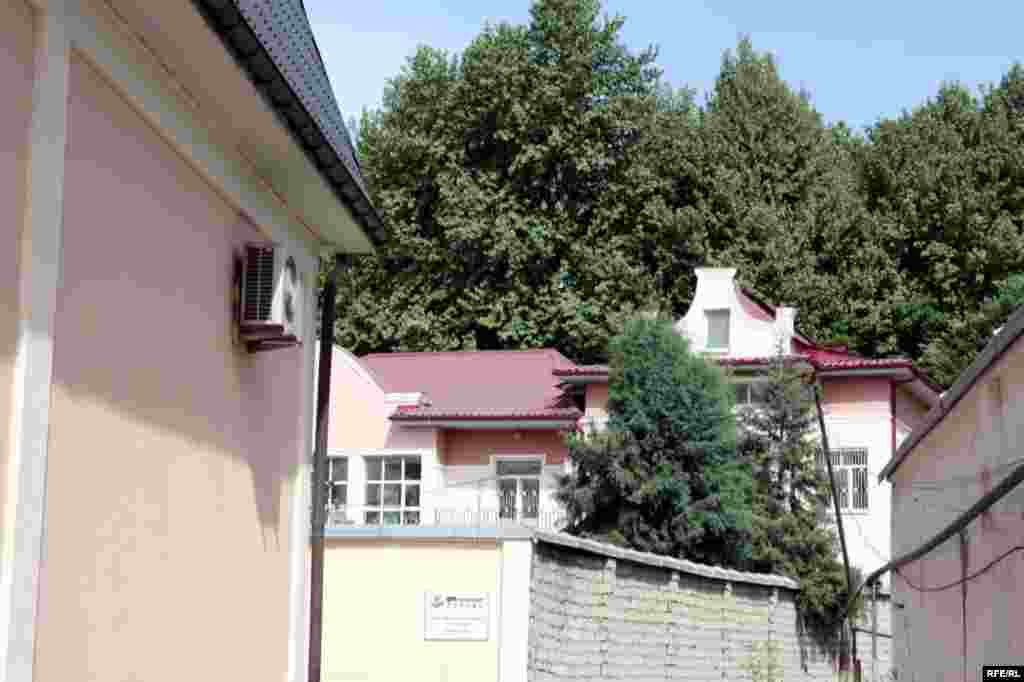 Бомпӯшиҳои рангини Душанбе #88