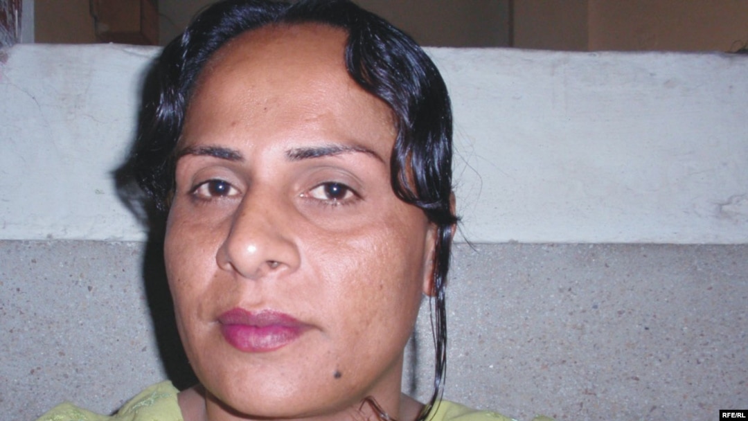 Farzana, the newly elected chairperson of the Shemale Rights Foundation of Pakhtunkhwa (photo by Mujeeb Sial)