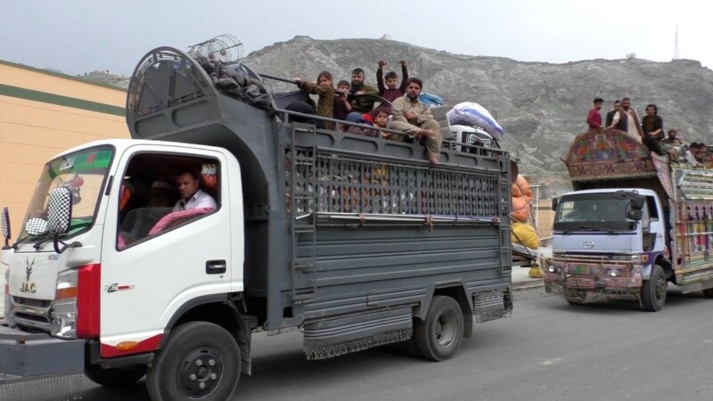 [RFE/RL]Pakistan Forcibly Deports Thousands Of Afghan Refugees[Pakistan News Updates]