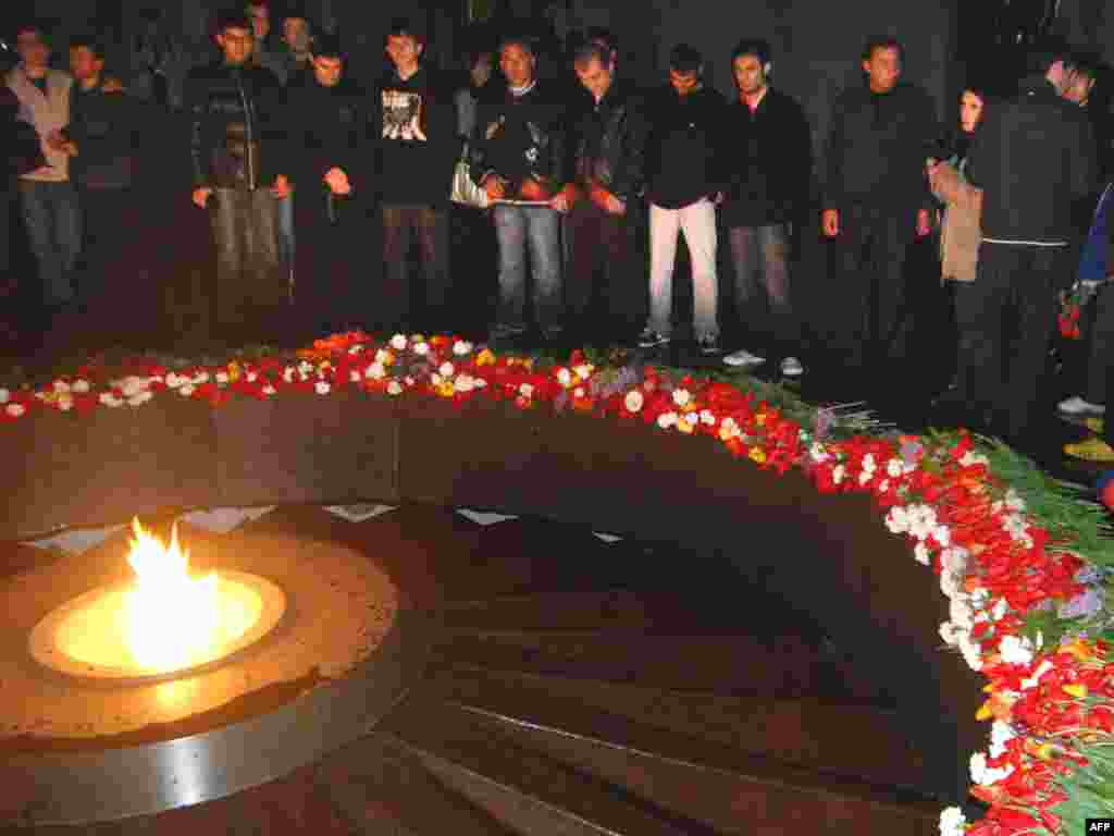 Armenija - ...a stariji se nadaju otvaranjem granica - Istovremeno armenijski i turski zvaničnici su objavili da su blizu ponovnog otvaranja granica izmedju ove dvije zemlje. 