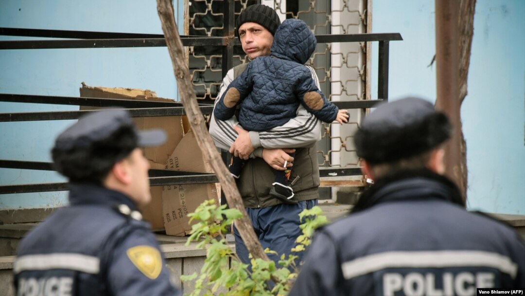 В грузинском законодательстве нет единого точного определения, трактующего бездомность как таковую