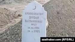 Azatlygyň habarçylary Didar Amansähedowyň jaýlanan ýerini tapyp, onuň mazarynyň suratyny redaksiýa ýetirdiler.
