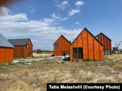 "ფერადი ქალაქის" კოტეჯები