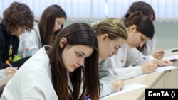 Дыктоўка ў Горадзенскім дзяржаўным мэдычным унівэрсытэце, фота БелТА