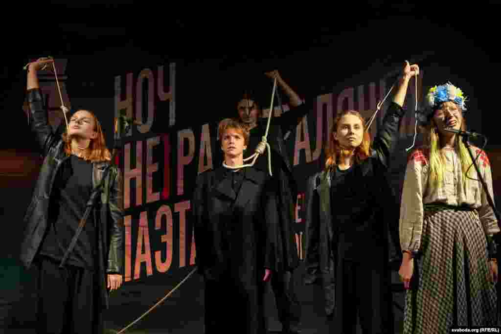 Беларускі тэатар VARTA, створаны ў Вільні пры тэатральнай школе пад кіраўніцтвам актрысы і рэжысэркі Натальлі Лявонавай. Урывак з паэмы «Кастусь Каліноўскі» Анатоля Вольнага
