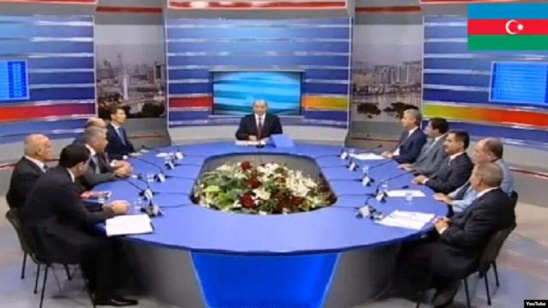 Выступления кандидатов в президенты Азербайджана за круглым столом в прямом эфире Общественного телевидения .