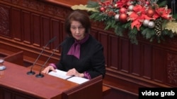 Македонската претседателка Горадана Сиљановска-Давкова на собраниска седница 