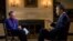 Pak javë më parë, presidenti Barak Obama ishte i ftuari i emisionit "Larry King Live" për të diskutuar kryesisht rreth katastrofës mjedisore në Gjirin e Meksikës.