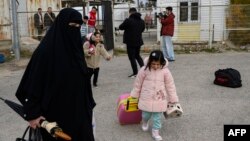 از زمان سقوط بشار اسد، بسیاری از پناهجویان سوری‌ ترکیه را ترک می‌کنند