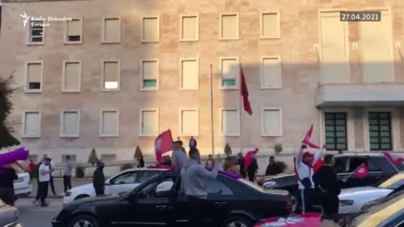 Slavlje Raminih pristalica nakon izbora u Albaniji