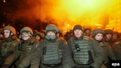 Під час масових акцій поліції потрібне також уміння вести переговори з демонстрантами чи порушниками правопорядку