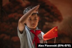 Xi Jinping promite copiilor Chinei o țară care va domina omenirea.