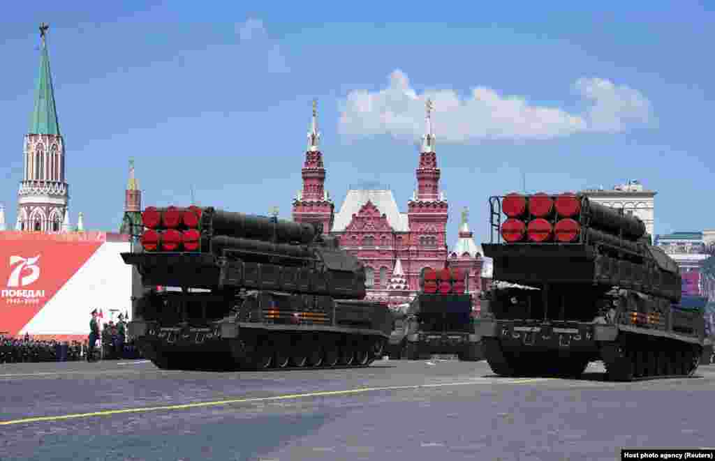 Russia&#39;s Buk-M3 missile system was showcased during the Victory Day parade.