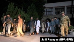 زندانیان گروه طالبان که از سوی حکومت افغانستان رها شده اند. 