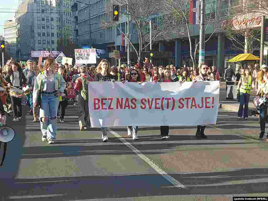 Sa Trga republike &quot;marširalo&quot; se do Studentskog kulturnog centra (SKC).