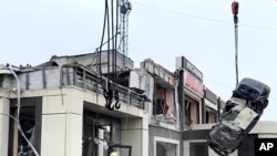 Разрушения в Лисичанске (кадр МЧС РФ)