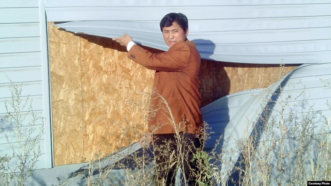 Порно жұлдыз Цициллино ойнайтын фильм Үйде жасалған мастурбация видеосын өзіміз түсіреміз.