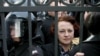 Конституционный суд пережил апрельскую осаду, осмотрелся, и вновь готов изучать указы президента. Судья Станик с боем прорывается на место работы